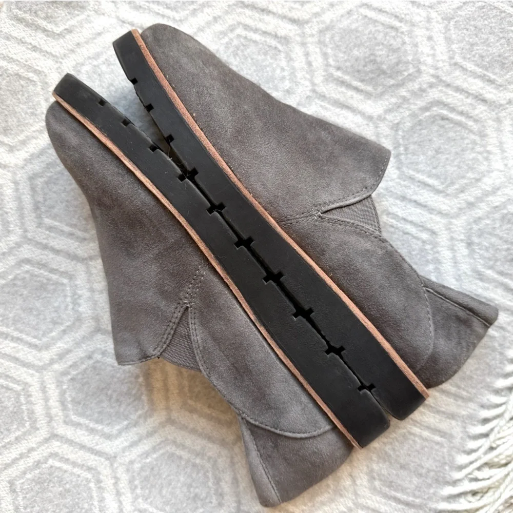 Van Eli Vaneli Jager Gray Suede Loafers Women’s Shoes Size 7.5 M Comfort Slip-On